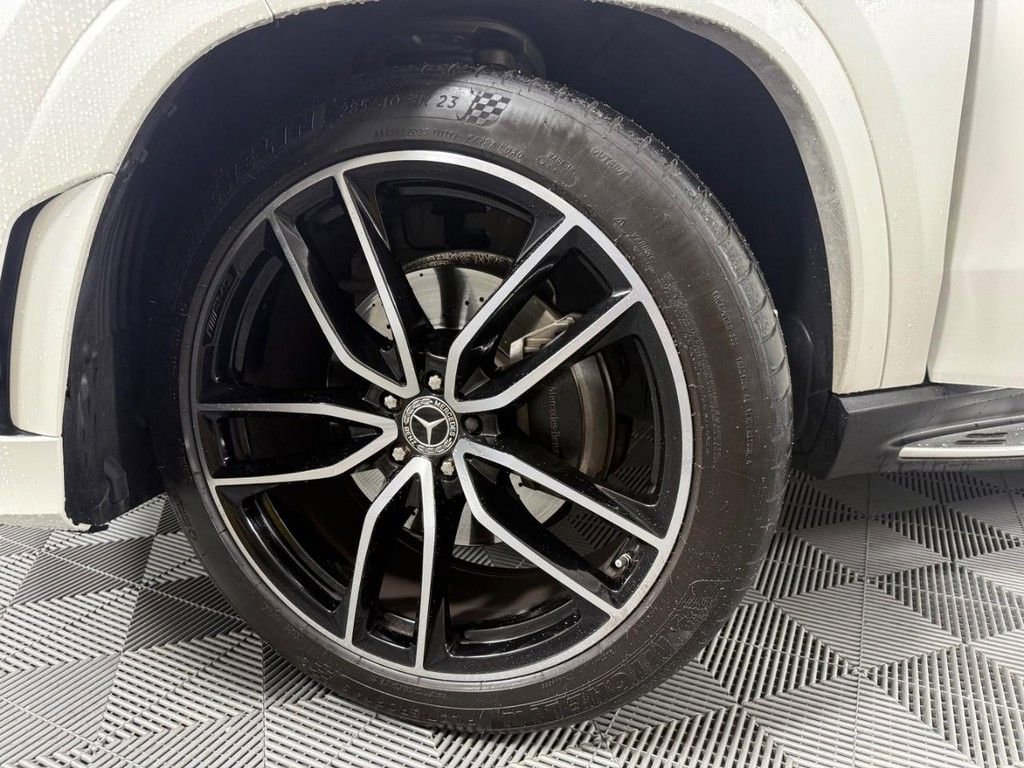 Used 2022 Mercedes-Benz GLS 580 4MATIC image 12