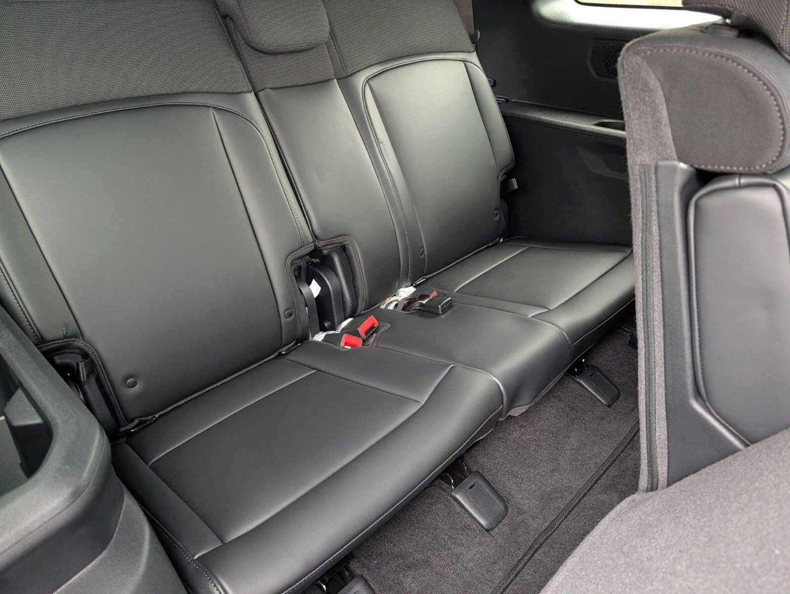 New 2027 Kia Telluride LX FWD image 24