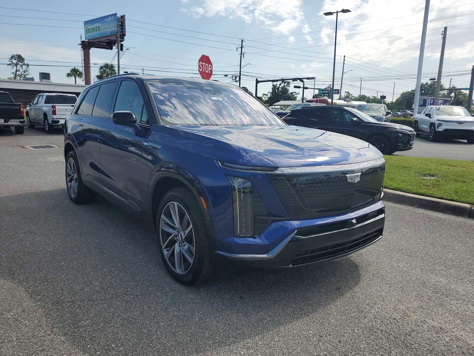 New 2026 Cadillac Vistiq Sport image 8