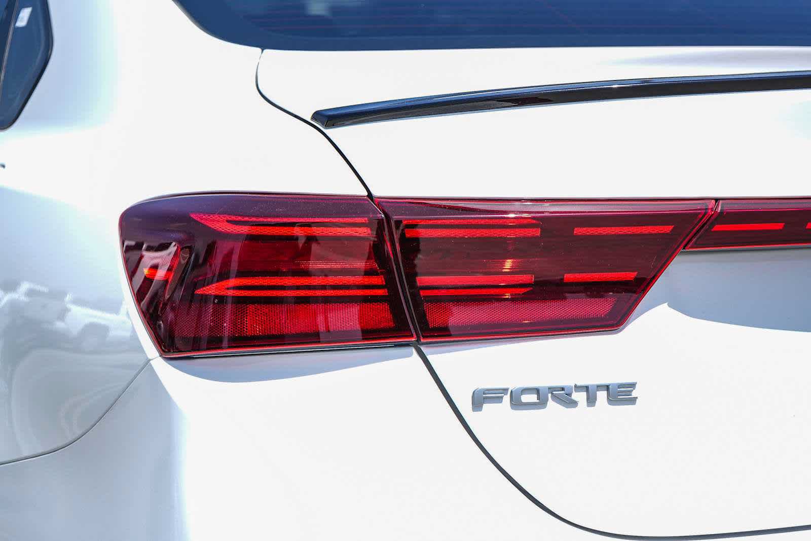 Used 2024 Kia Forte GT-Line FWD image 9