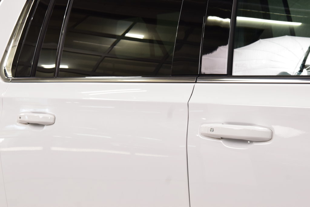Used 2024 Chevrolet Suburban LT w/ LT Signature Package AWD/4WD image 17