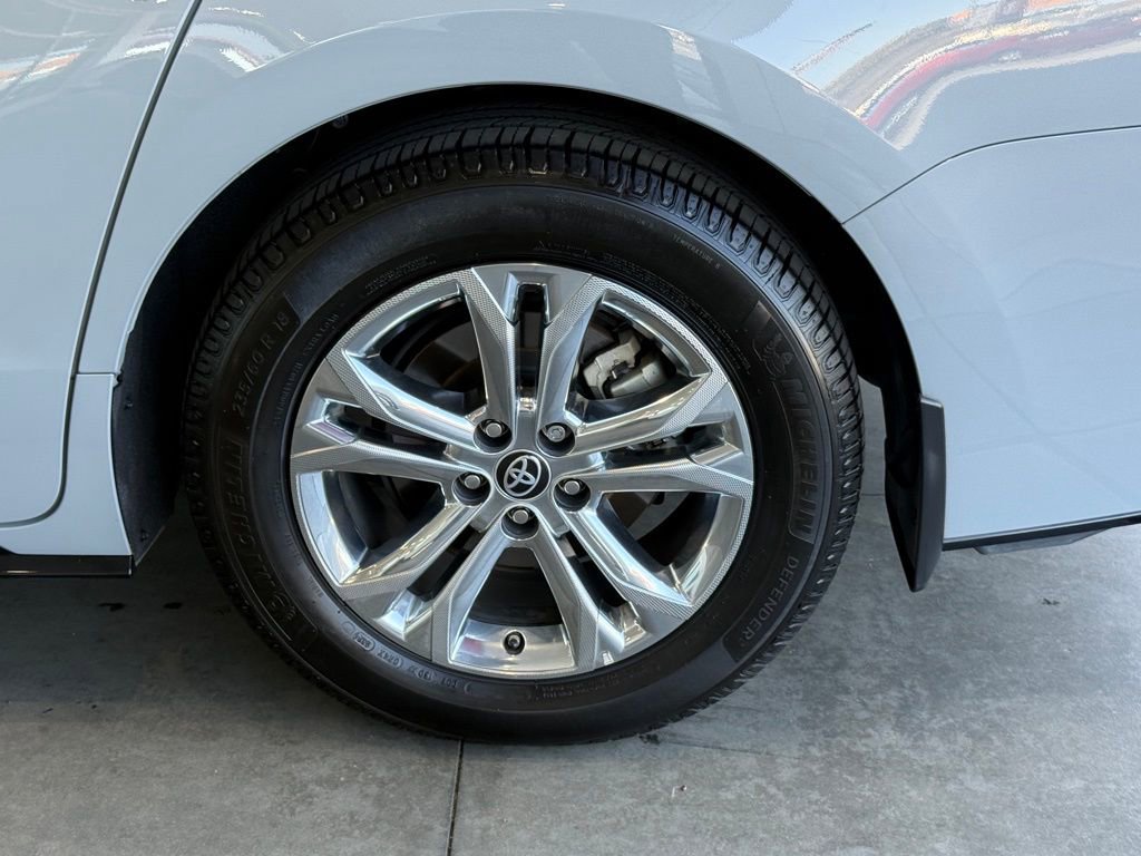 Certified 2023 Toyota Sienna XSE AWD/4WD image 18