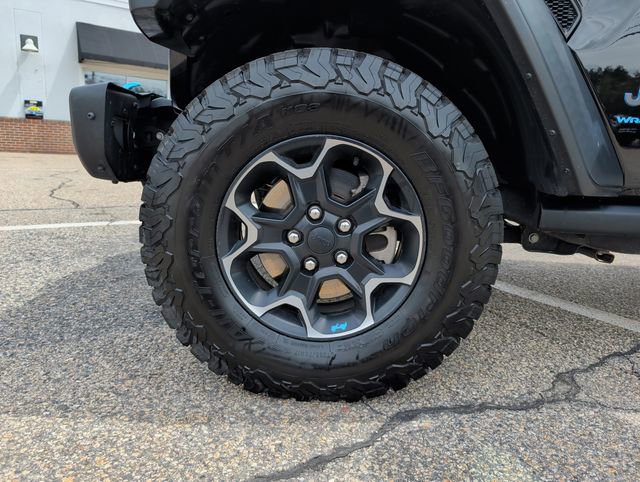 Used 2023 Jeep Wrangler Unlimited Rubicon 4xe w/ Steel Bumper Group AWD/4WD image 33