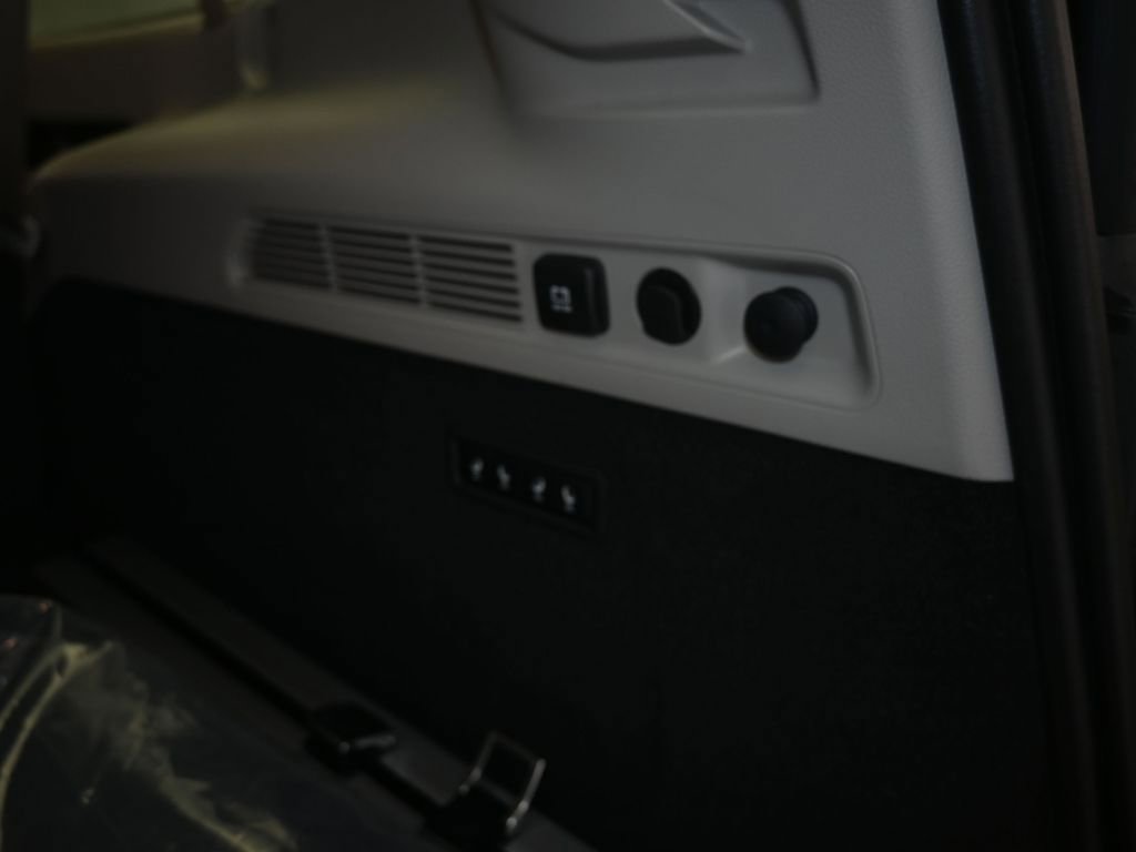 Used 2024 Jeep Grand Wagoneer L 4WD image 45