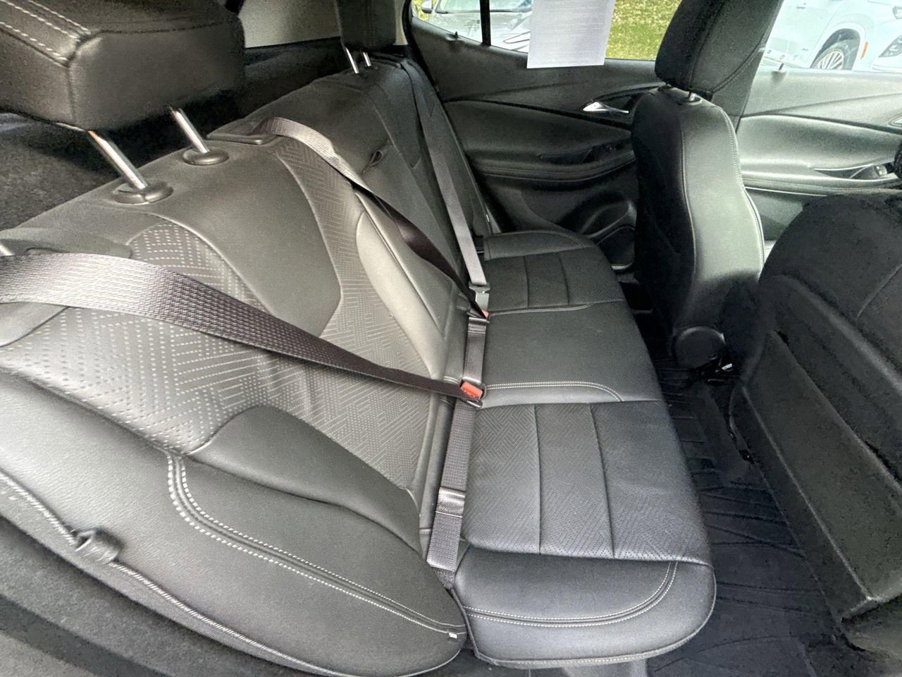 Certified 2023 Buick Encore GX Essence w/ Experience Buick Package image 31