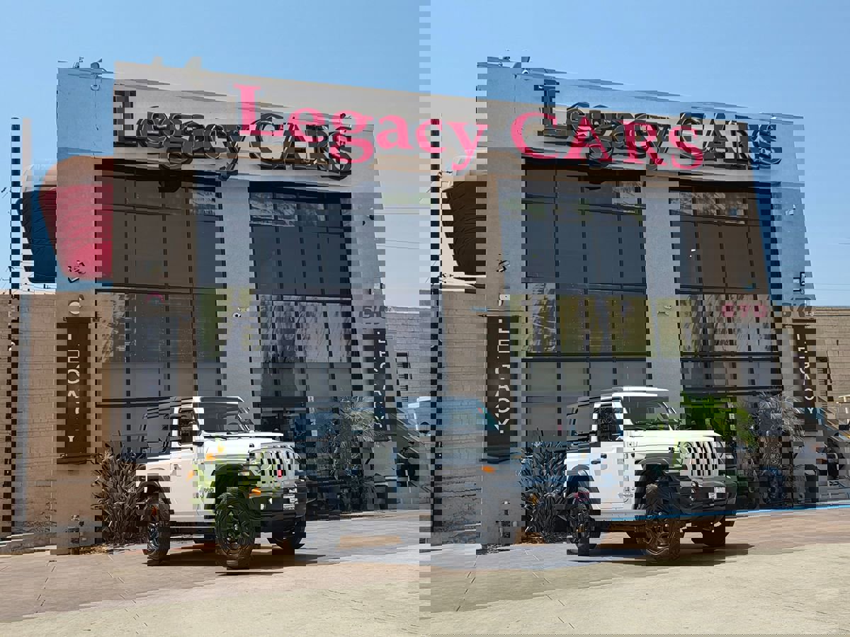 Used 2020 Jeep Wrangler Sport image 2