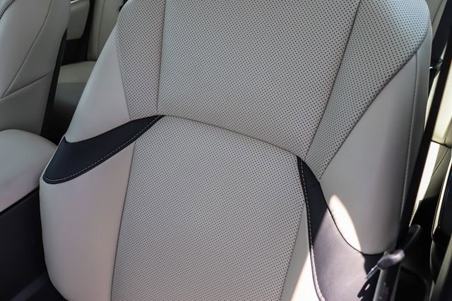 Used 2025 Lexus ES 350 w/ Premium Package FWD image 22