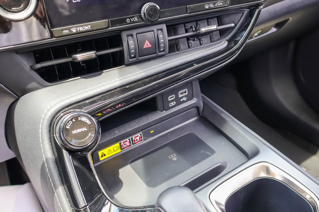 Used 2022 Lexus NX 250 FWD image 16