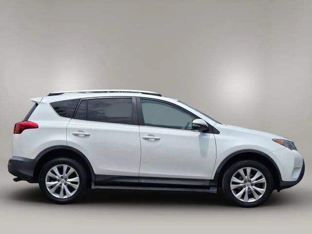 Used 2014 Toyota RAV4 Limited w/ Technology Package AWD/4WD image 4