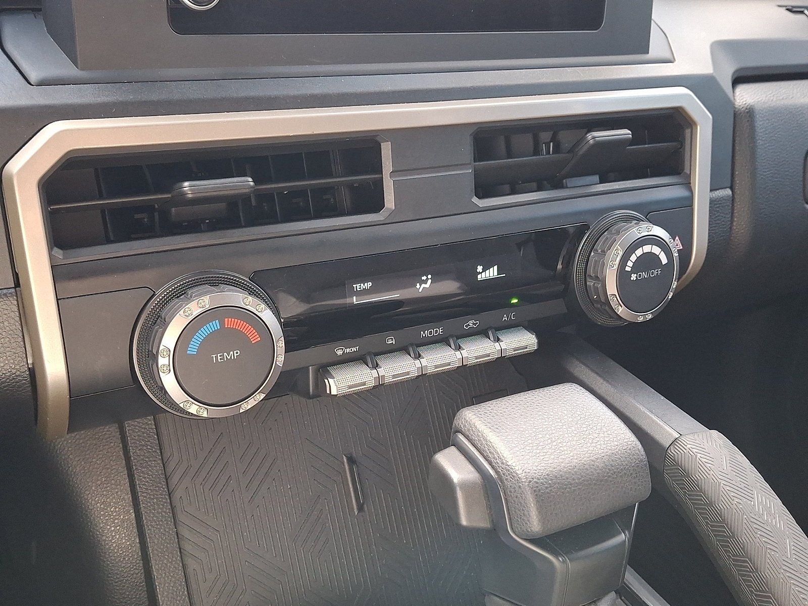 Certified 2024 Toyota Tacoma SR w/ SR Upgrade Package RWD image 17