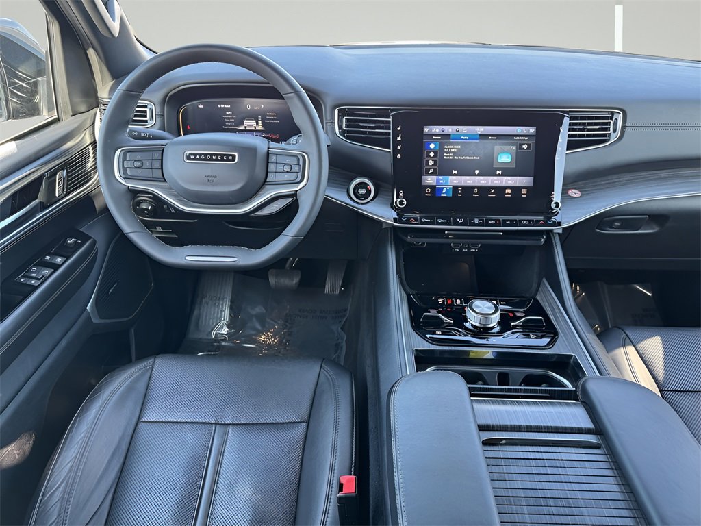 Used 2024 Jeep Wagoneer L Series III w/ Flexible Seating Group image 9