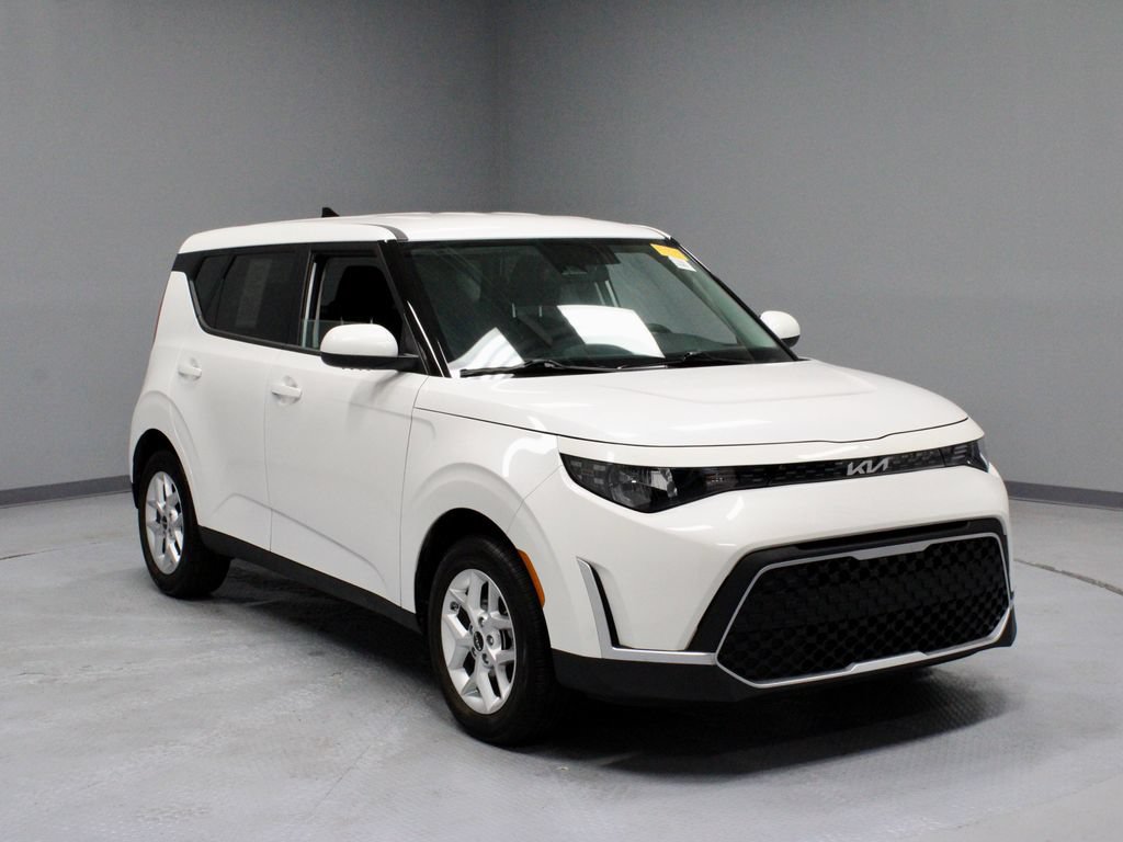 Used 2024 Kia Soul LX w/ Option Group 015