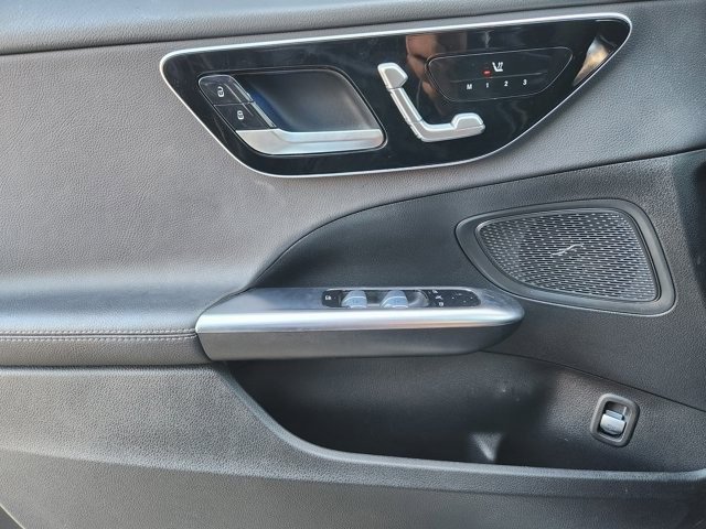 Used 2024 Mercedes-Benz C 300 Sedan image 21