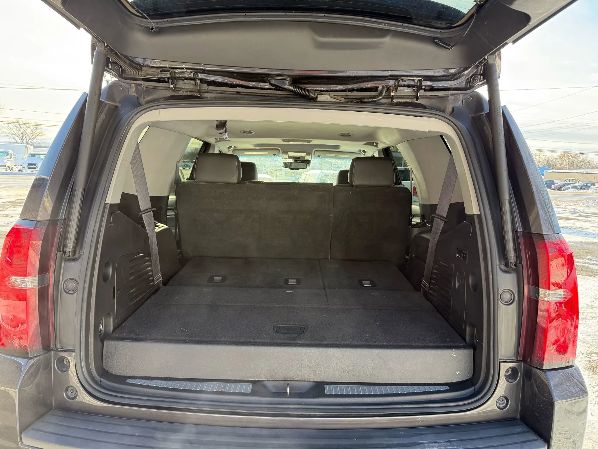 Used 2016 Chevrolet Tahoe LT w/ Luxury Package image 11