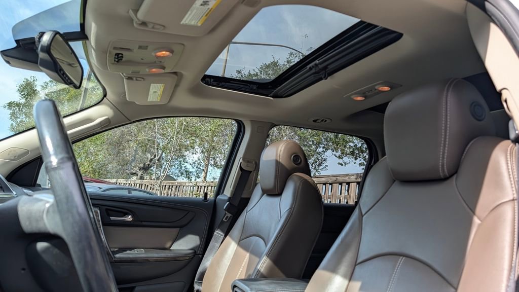 Used 2017 GMC Acadia Limited SLT image 5