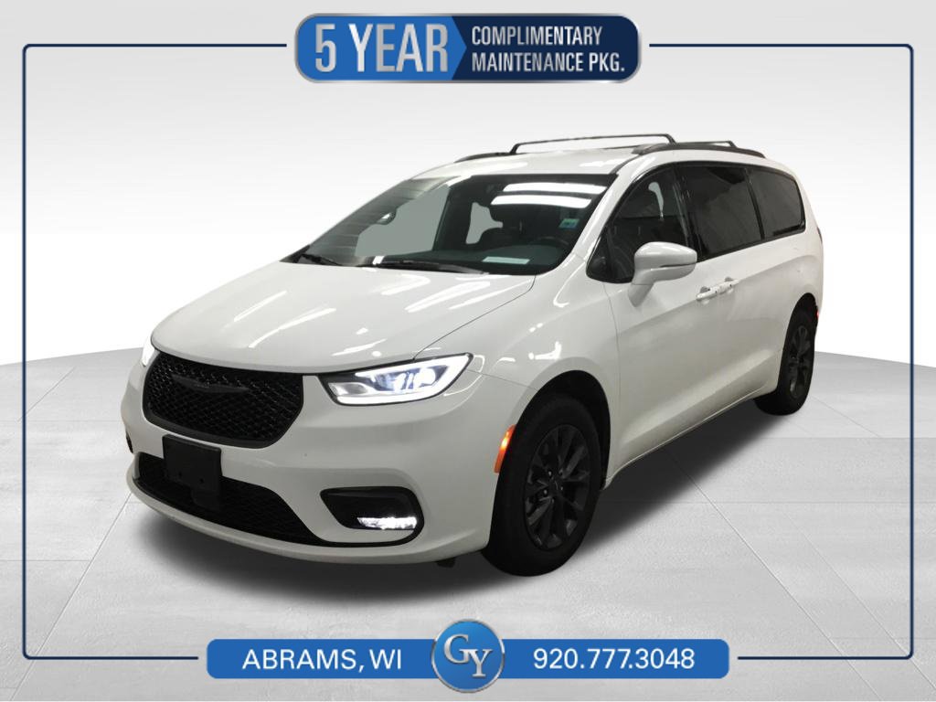 Used 2021 Chrysler Pacifica Touring-L w/ Uconnect Theater Family Group