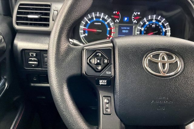 Used 2018 Toyota 4Runner TRD Off-Road w/ Convenience Package AWD/4WD image 21
