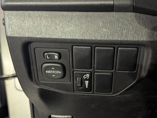 Used 2012 Toyota Prius Four image 12