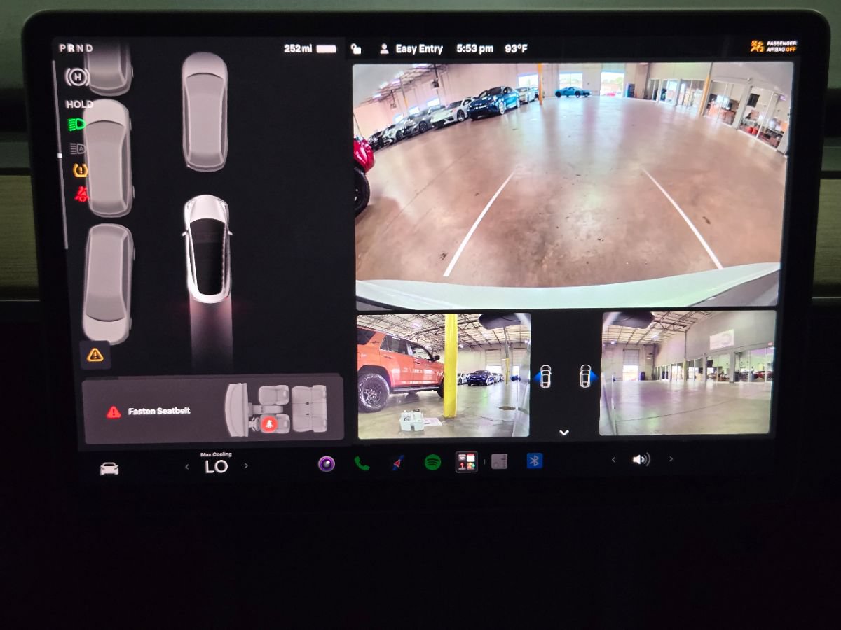 Used 2022 Tesla Model 3 Standard Range RWD image 40