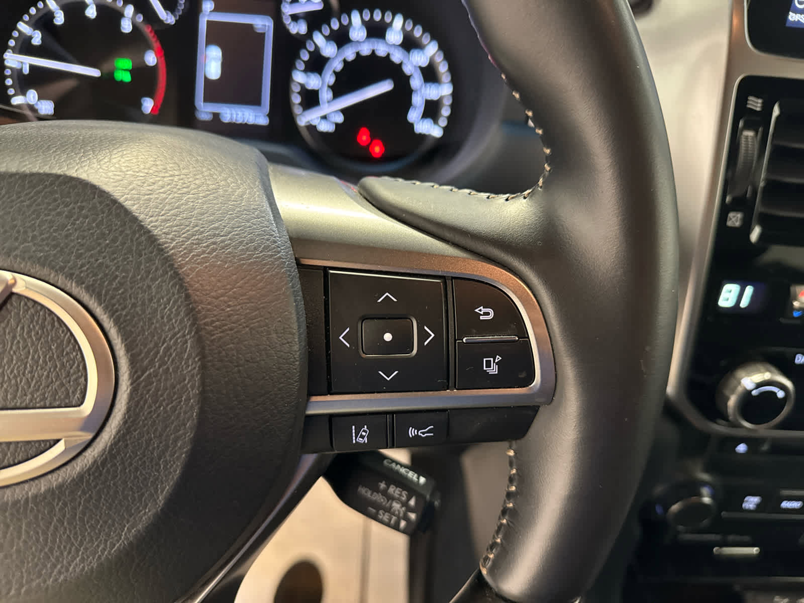 Used 2023 Lexus GX 460 Premium image 22