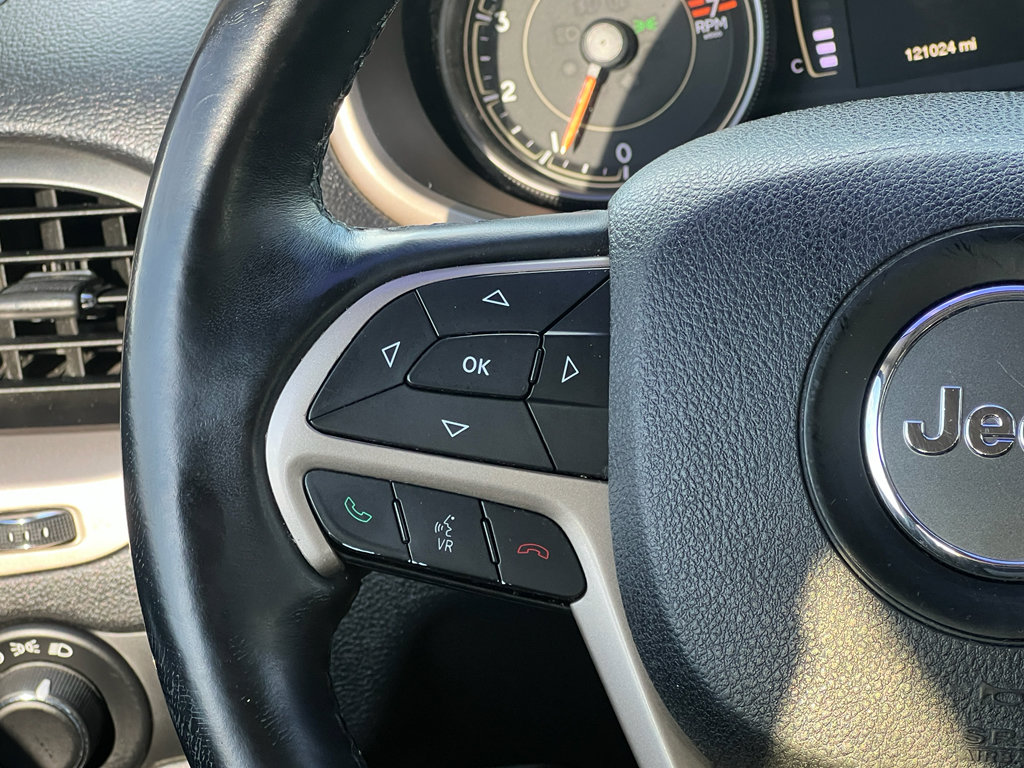 Used 2016 Jeep Cherokee Sport w/ Cold Weather Group image 26