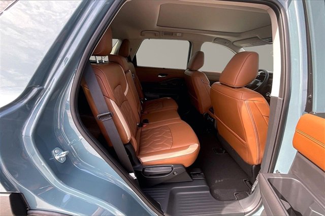 New 2026 Nissan Pathfinder Platinum image 10