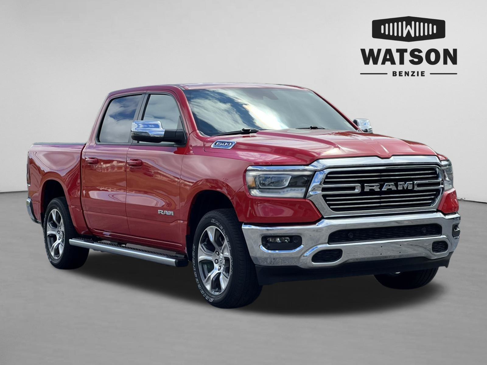 Used 2024 RAM 1500 Laramie AWD/4WD image 1