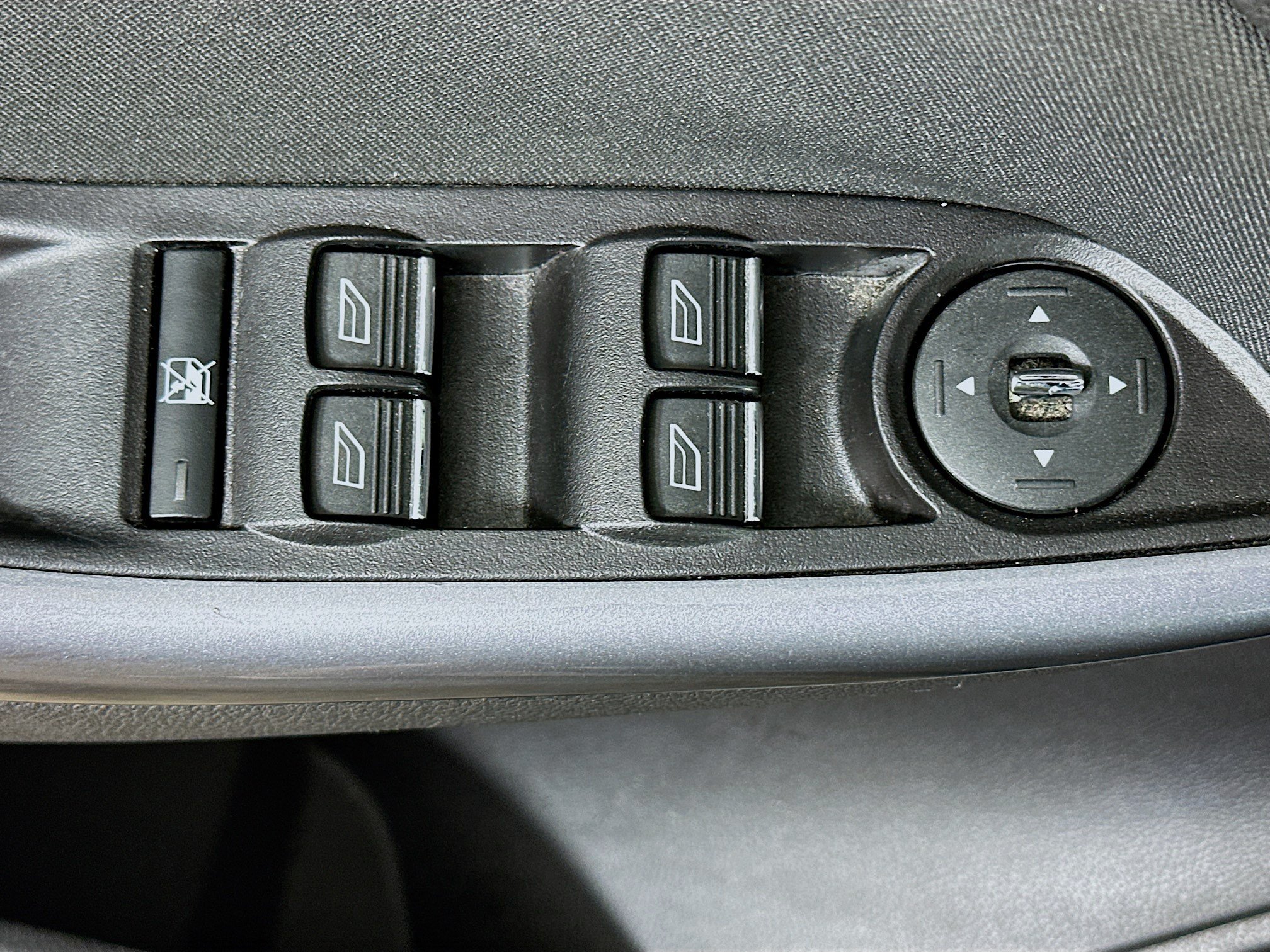 Used 2014 Ford Focus Titanium FWD image 15