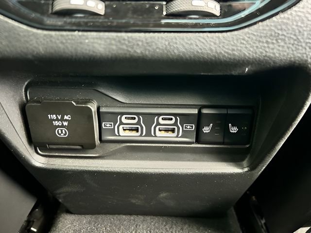 Used 2024 Jeep Grand Cherokee Limited image 32