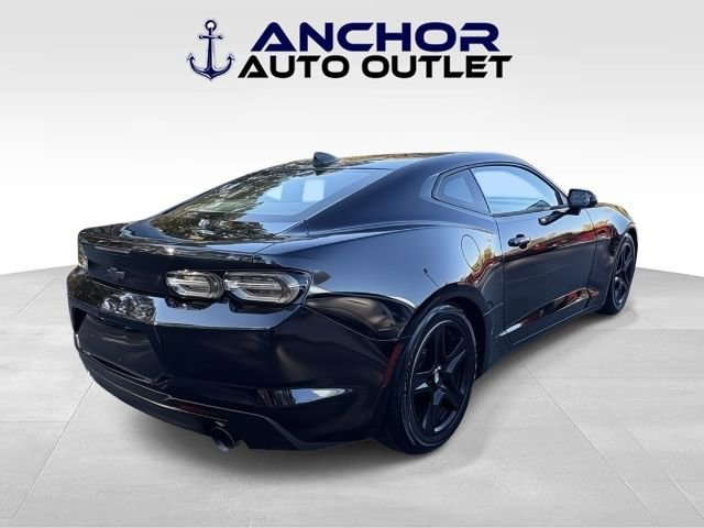 Used 2019 Chevrolet Camaro LT RWD image 8