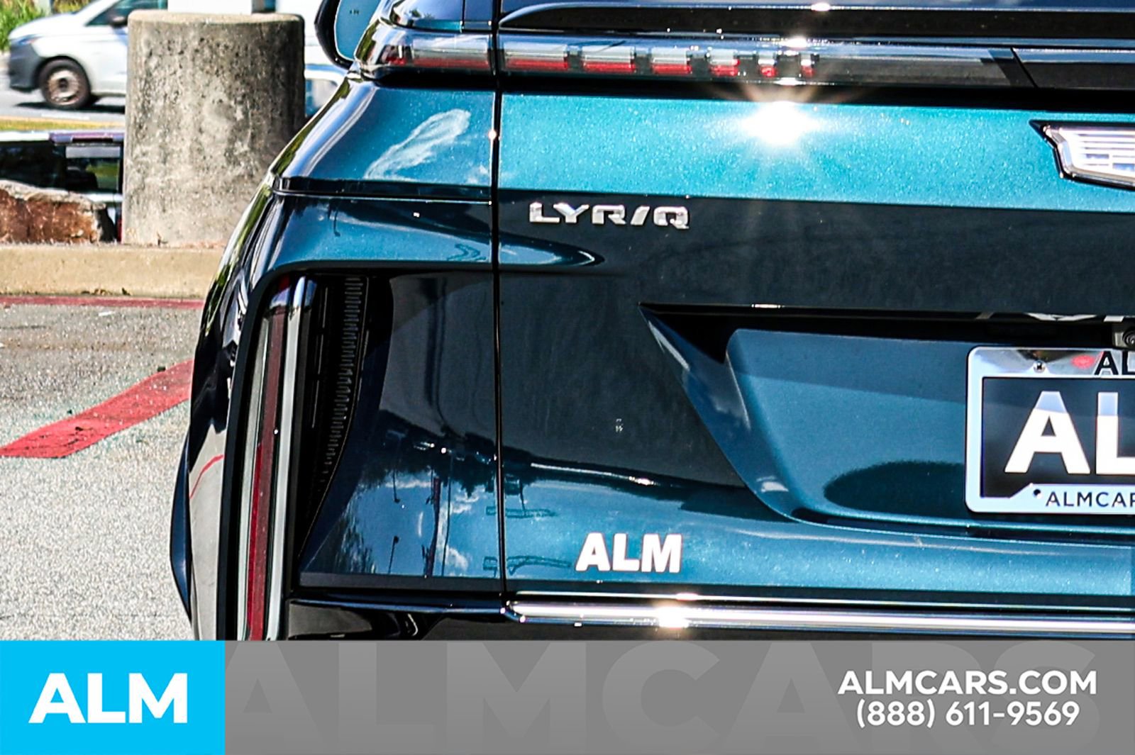 Used 2025 Cadillac Lyriq Luxury image 13