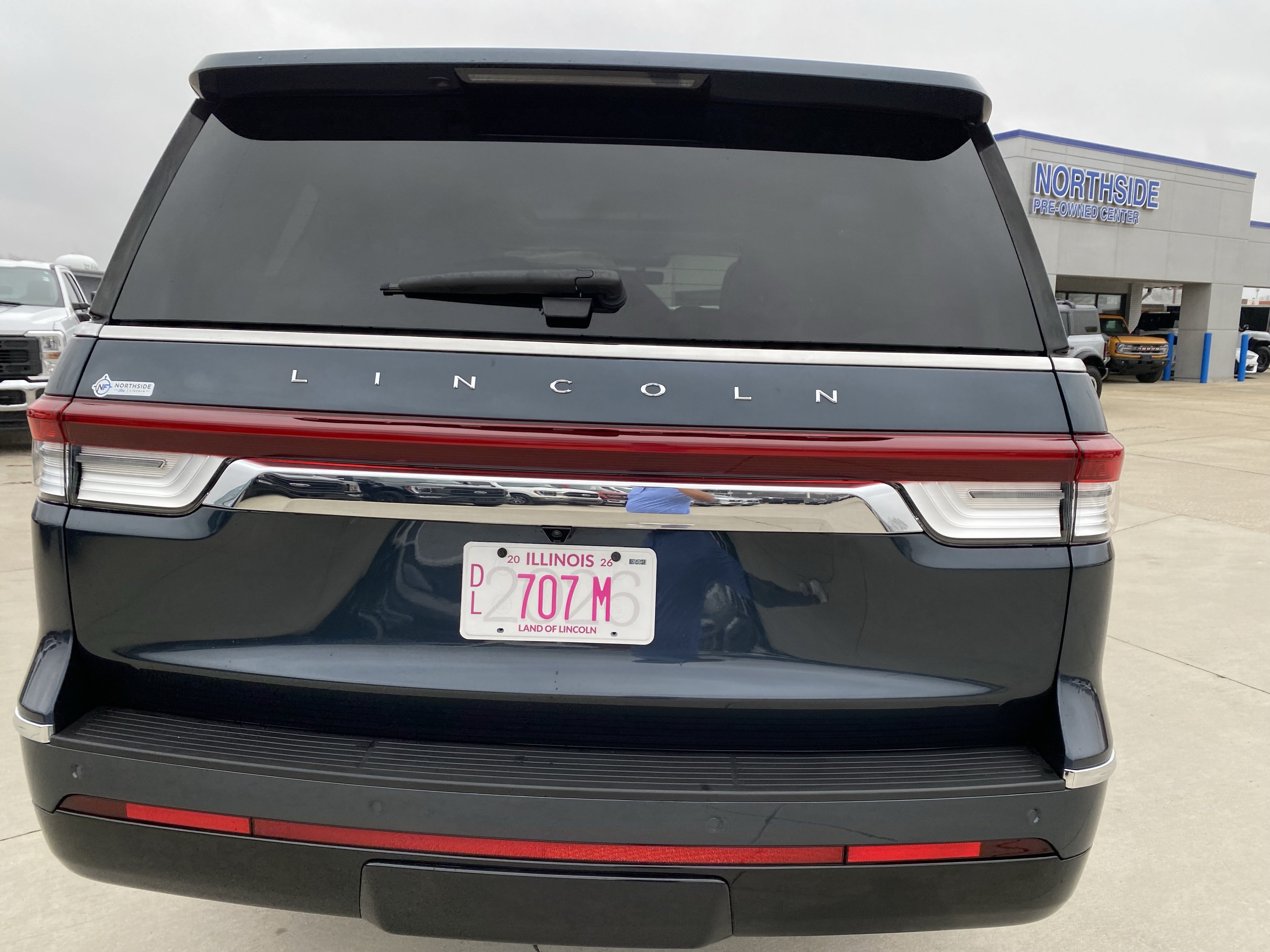 Used 2024 Lincoln Navigator Reserve AWD/4WD image 5