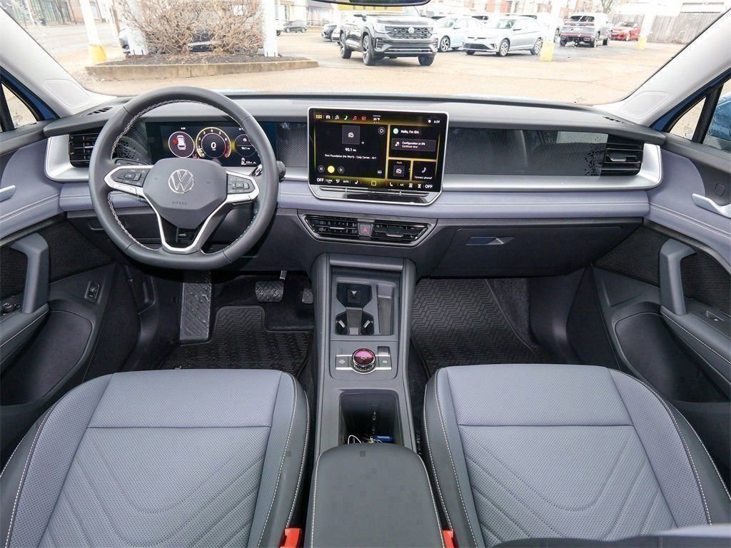 New 2026 Volkswagen Tiguan SE AWD/4WD image 18