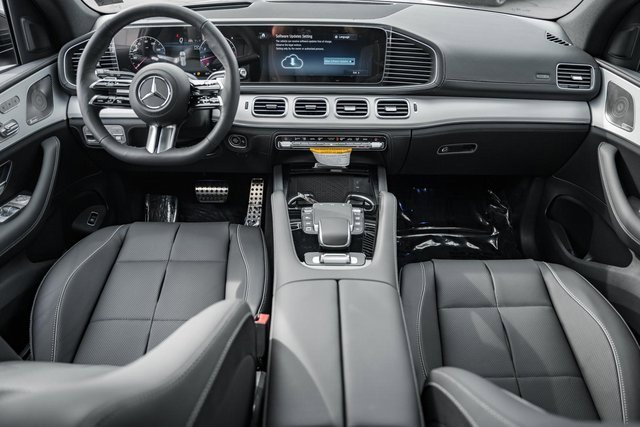 New 2026 Mercedes-Benz GLS 580 4MATIC image 21