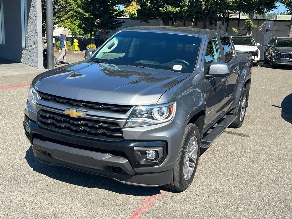 Used 2022 Chevrolet Colorado LT w/ Luxury Package AWD/4WD image 3
