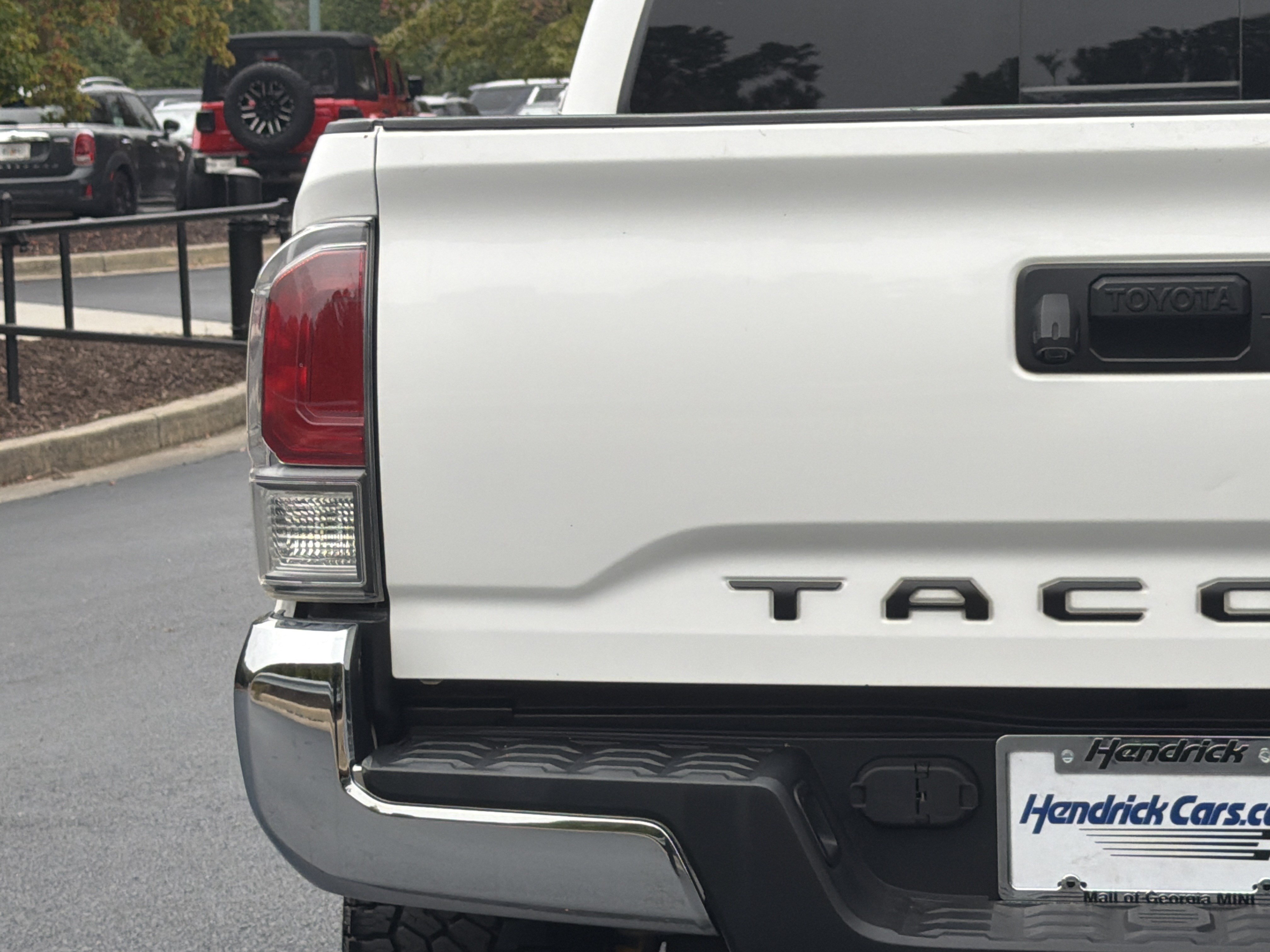 Used 2020 Toyota Tacoma TRD Off-Road AWD/4WD image 20