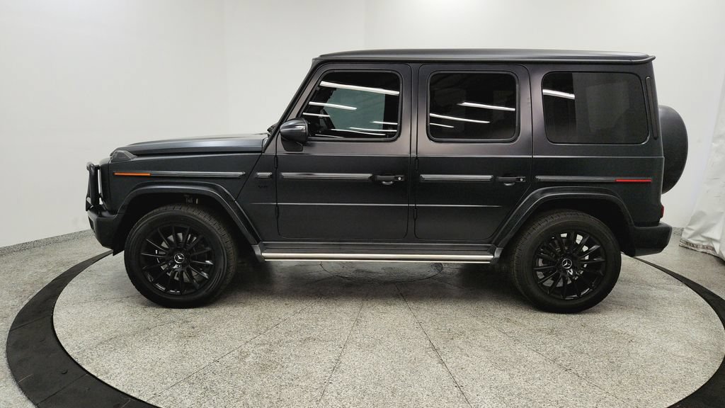 Used 2023 Mercedes-Benz G 550 image 2