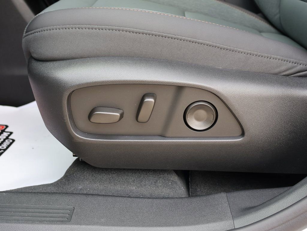 New 2026 GMC Terrain AT4 w/ Technology Package II image 13