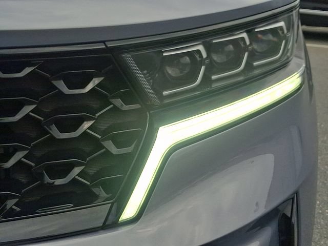 Used 2023 Kia Sorento SX AWD/4WD image 9