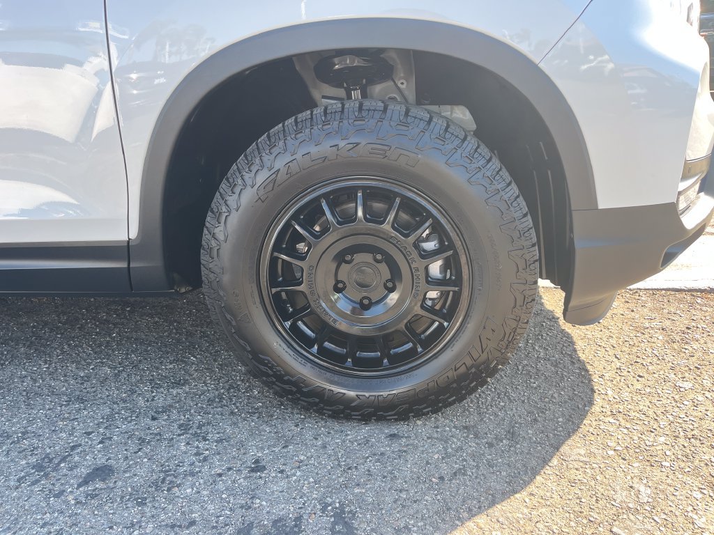 Used 2025 Honda Passport EX-L image 47