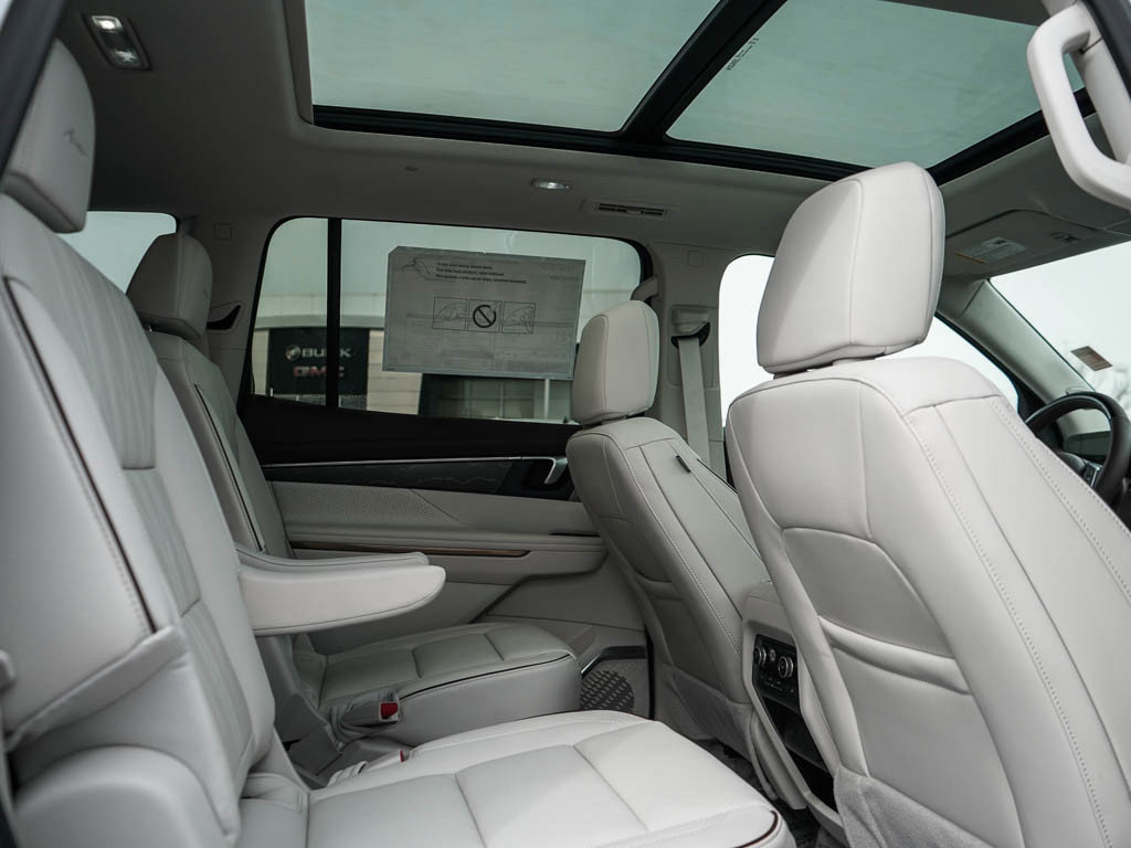 New 2026 Buick Enclave Avenir w/ Super Cruise Package AWD/4WD image 14