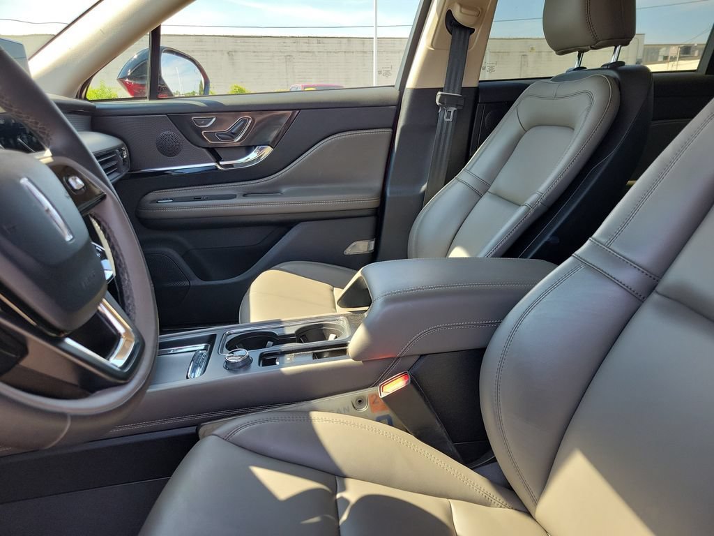 Used 2023 Lincoln Corsair FWD image 18