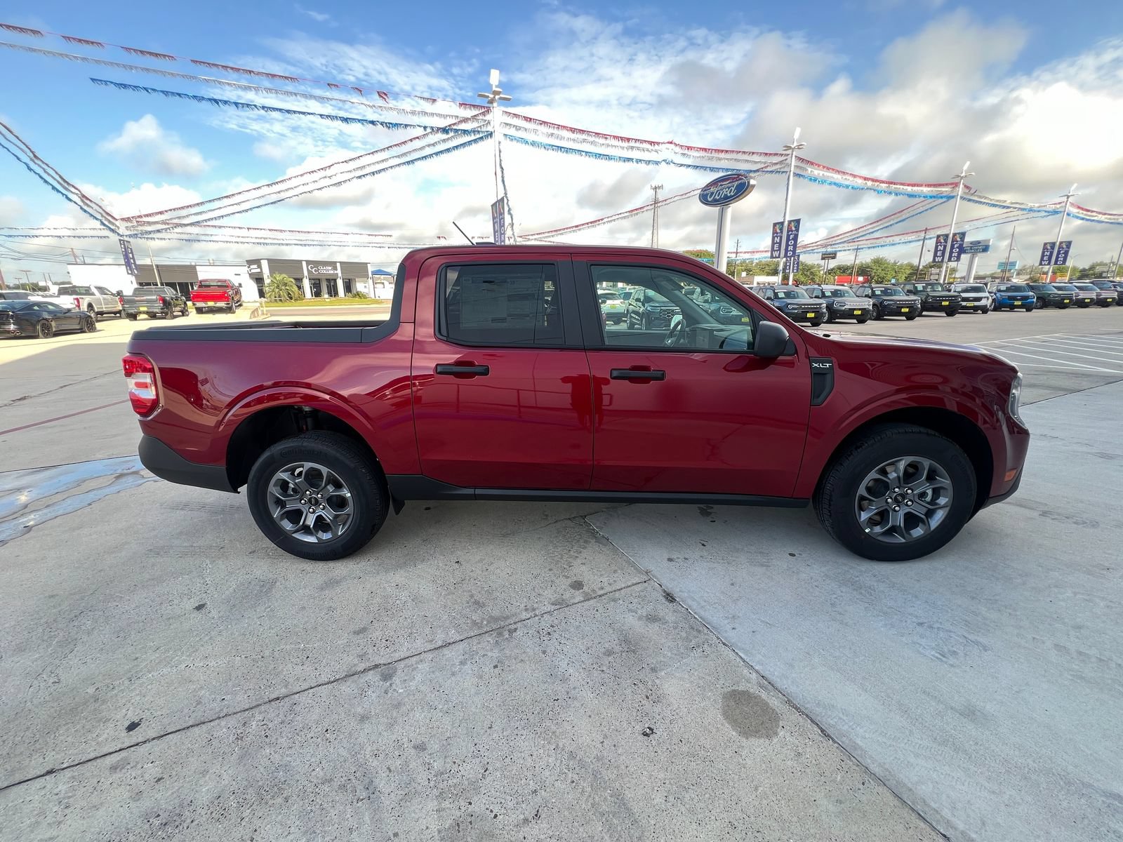 New 2026 Ford Maverick XLT FWD image 2