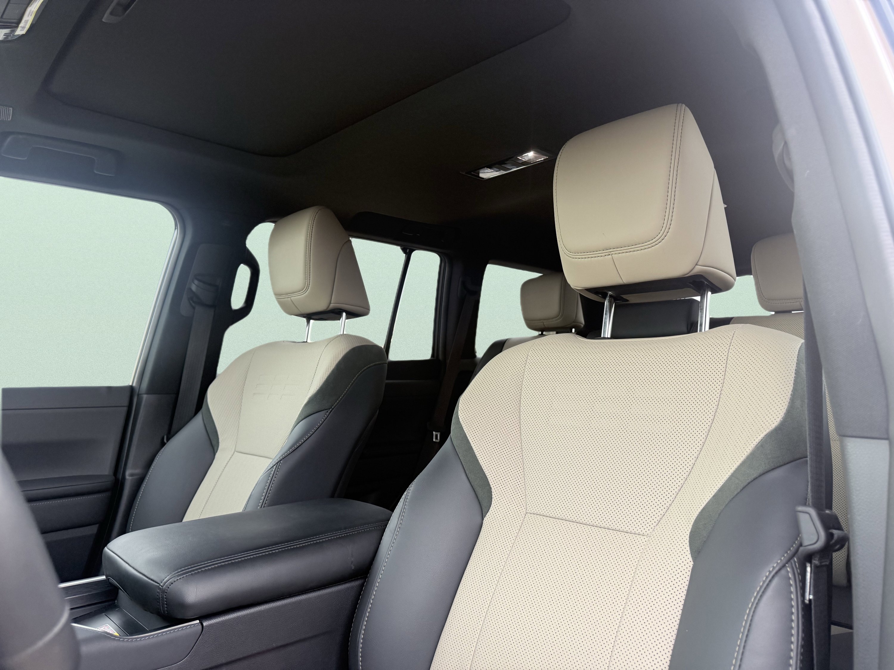 Used 2025 Lexus GX 550 AWD/4WD image 37