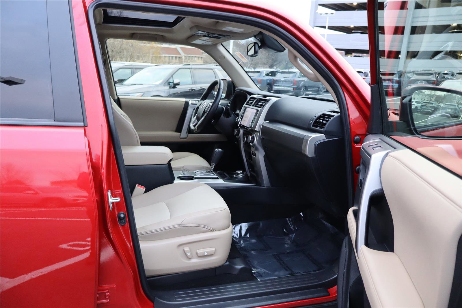 Used 2024 Toyota 4Runner SR5 Premium image 29