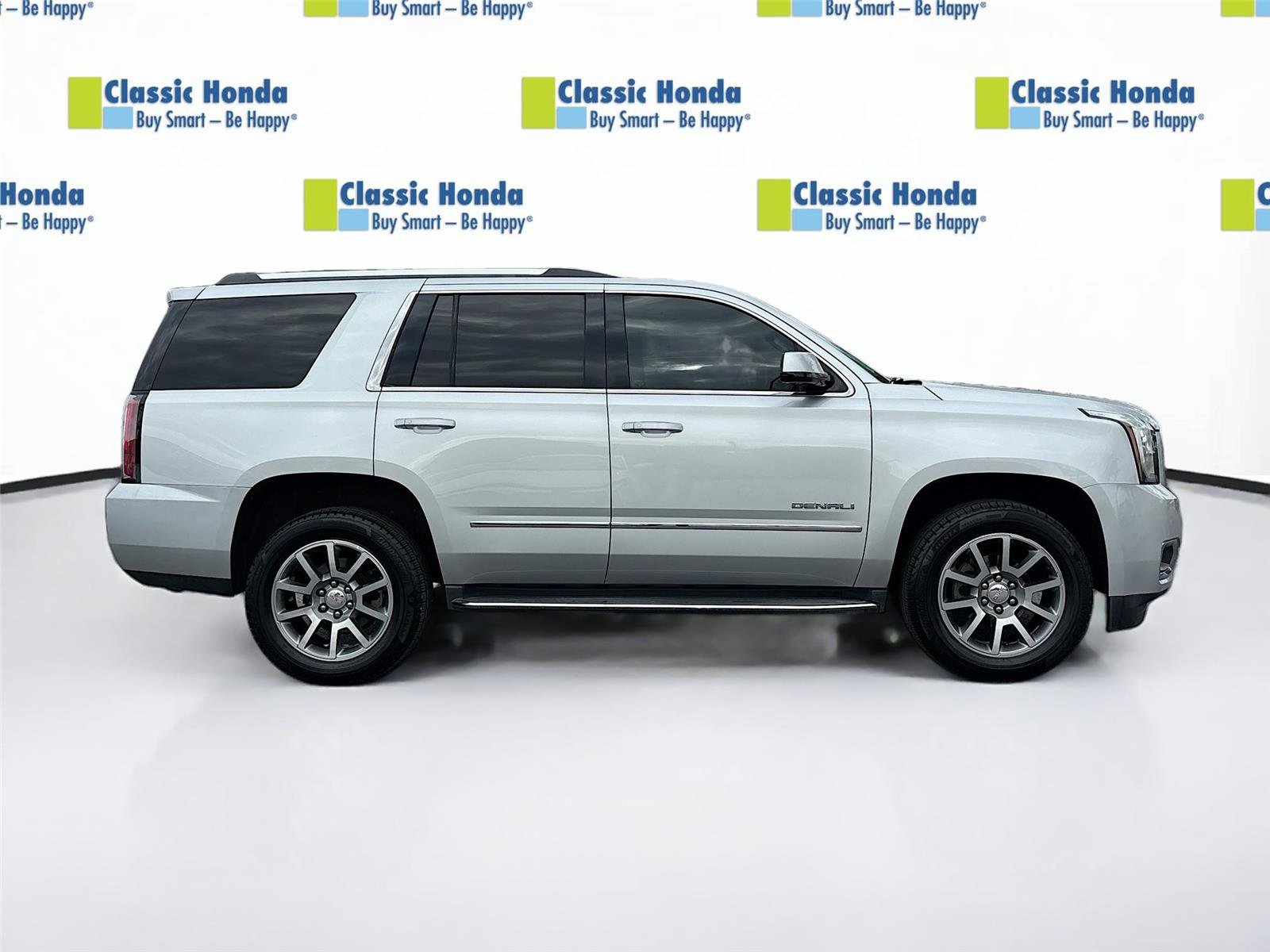 Used 2018 GMC Yukon Denali RWD image 9