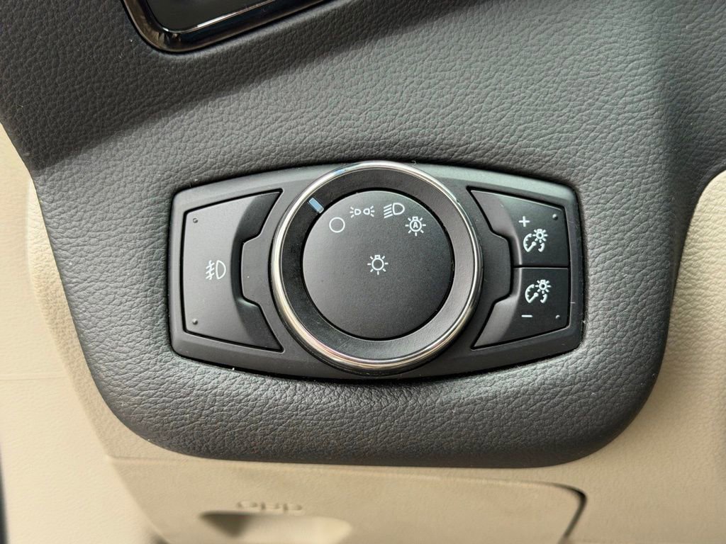 Used 2014 Ford Escape Titanium w/ Equipment Group 401A image 30