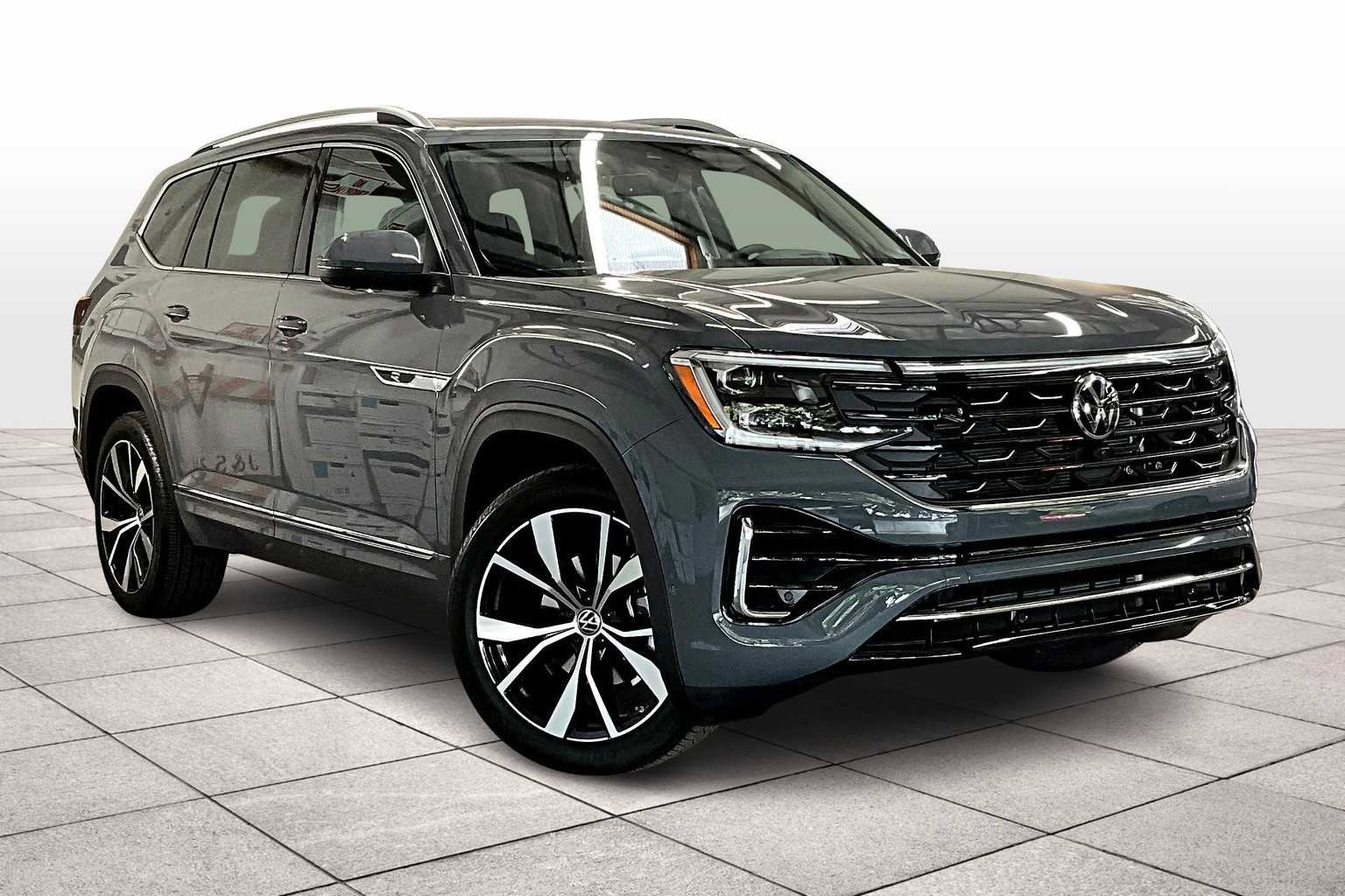 New 2026 Volkswagen Atlas SEL Premium R-Line image 2