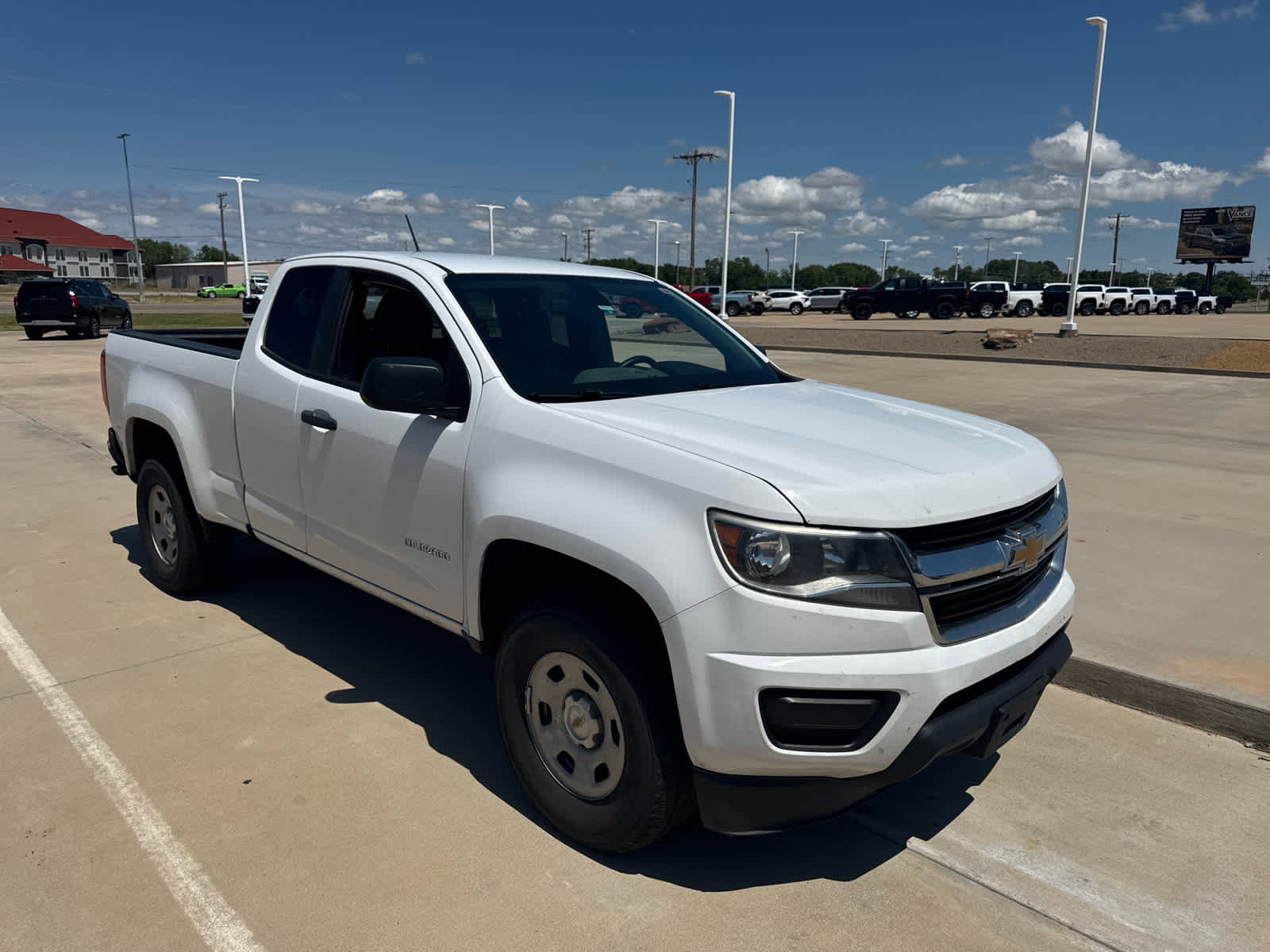 Used 2017 Chevrolet Colorado W/T RWD image 2