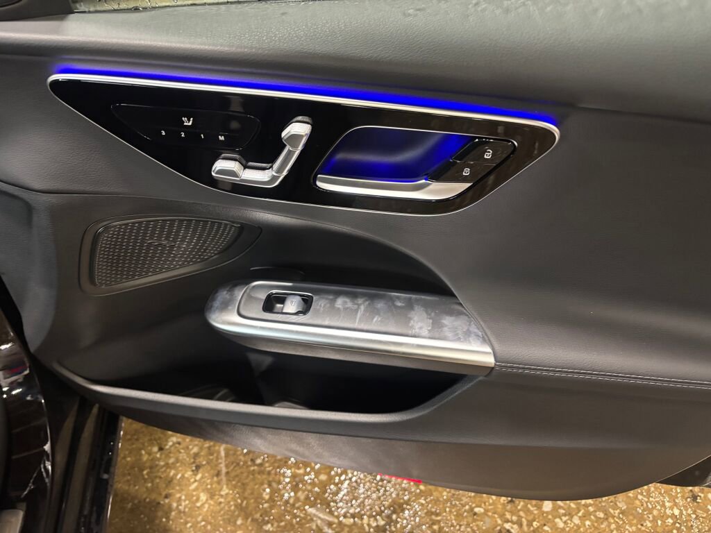 New 2026 Mercedes-Benz GLC 300 4MATIC image 14